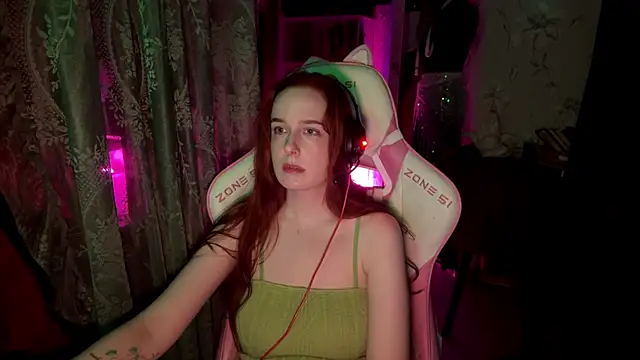 Snapshot of pearl_princess_ chatting on June 3, 6:13 pm pearl princess online show from June 3, 6:13 pm