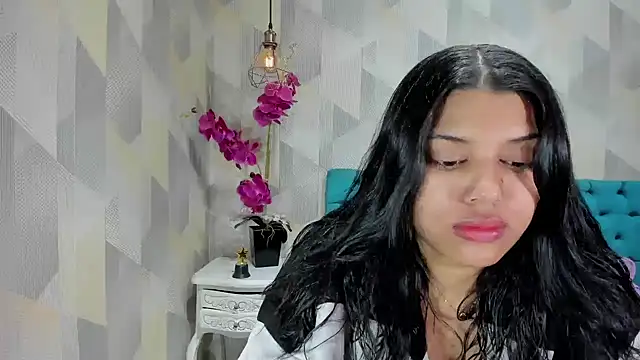 LindaBreeS online show from October 7, 12:57 pm