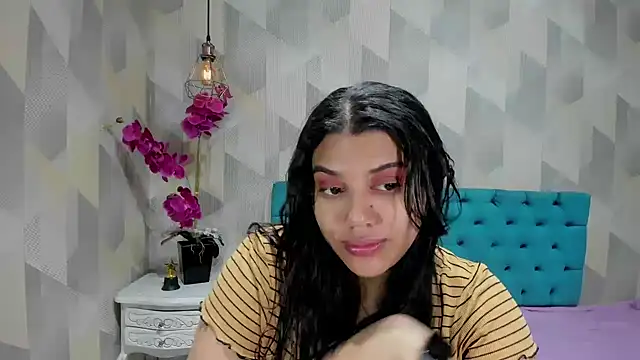 LindaBreeS online show from October 11, 1:20 pm