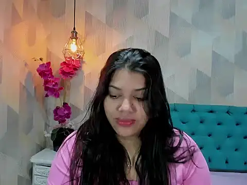 LindaBreeS online show from November 23, 12:27 pm