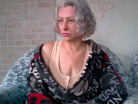 Lorie Carrie online show from April 12, 9:36 am