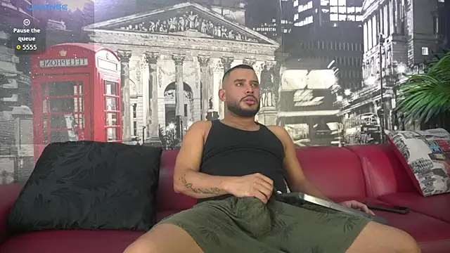 Snapshot of THIAGOXBIG chatting on October 14, 9:48 pm THIAGOXBIG online show from October 14, 9:48 pm
