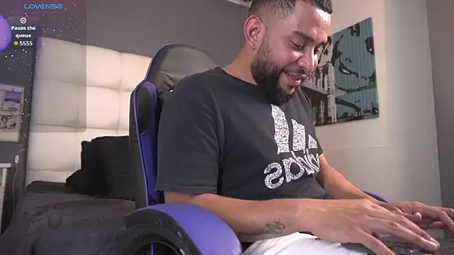 THIAGOXBIG online show from February 19, 9:22 pm