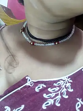 Snapshot of sexychutxxx7 chatting on June 3, 9:53 pm sexychutxxx7 online show from June 3, 9:53 pm