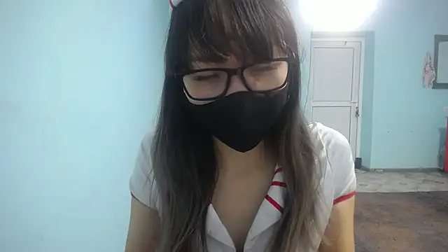 elllaaxx online show from November 9, 4:55 am