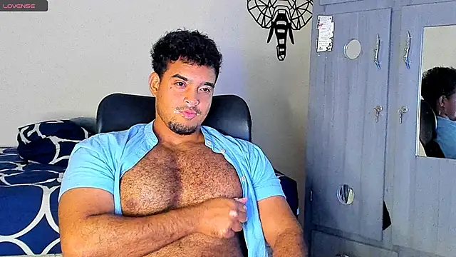 Big furry bear13 online show from March 7, 8:02 am
