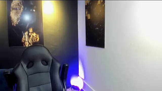 Big furry bear13 online show from December 2, 6:41 am