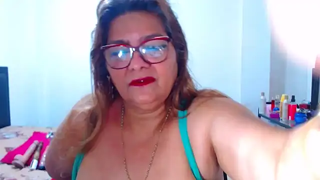 Snapshot of maturehot649 chatting on February 12, 10:16 pm maturehot649 online show from February 12, 10:16 pm