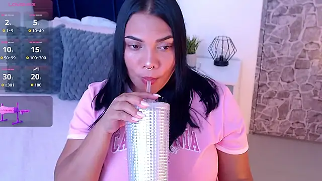 angela santana  online show from October 14, 6:09 pm