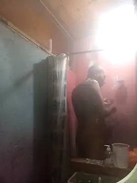 Snapshot of Pela1984 chatting on October 30, 3:41 am Pela1984 online show from October 30, 3:41 am