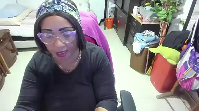 Mrs mommy  online show from January 29, 8:14 pm