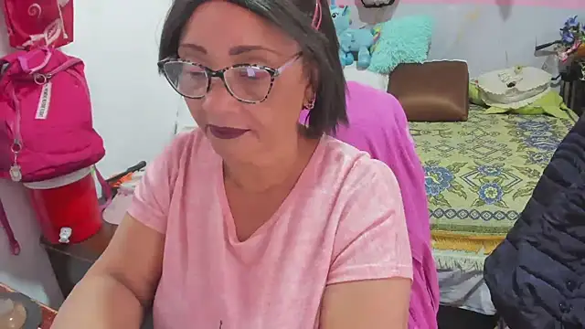 Mrs mommy  online show from March 17, 9:07 pm