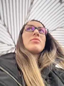 HotXMom online show from November 5, 6:46 am