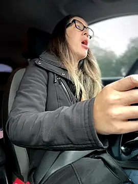 HotXMom online show from November 11, 6:46 am