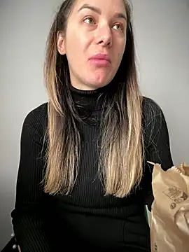 HotXMom online show from January 14, 7:58 am