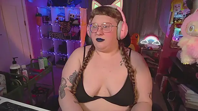 FatVeronica online show from February 27, 1:38 am