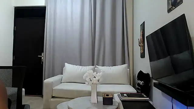 Horny princes online show from March 26, 5:13 am