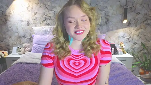 Aurora Golden1 online show from November 20, 4:40 pm