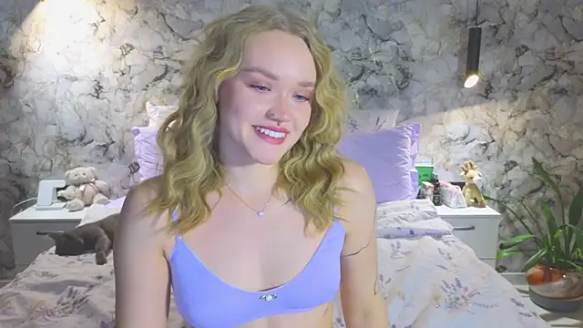 Aurora Golden1 online show from November 27, 4:31 pm