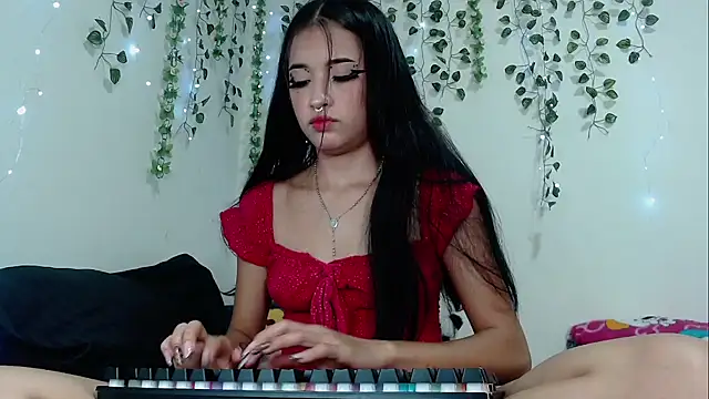 laurita rico online show from September 25, 5:11 am