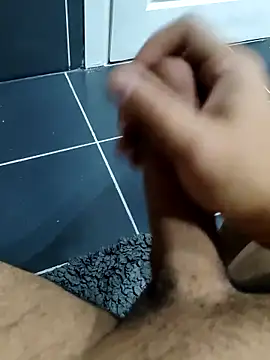 Snapshot of ertance40 chatting on February 20, 12:04 pm ertance40 online show from February 20, 12:04 pm