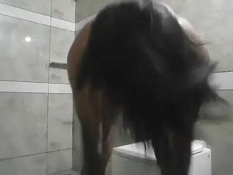 Snapshot of Bluelover0812 chatting on February 21, 4:16 pm Bluelover0812 online show from February 21, 4:16 pm