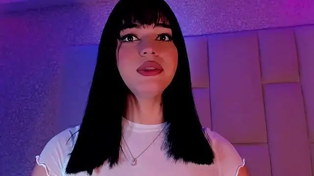 Snapshot of Summer_walkerr chatting on December 26, 12:27 pm Summer walkerr online show from December 26, 12:27 pm