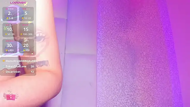 Snapshot of Summer_walkerr chatting on February 16, 3:48 pm Summer walkerr online show from February 16, 3:48 pm