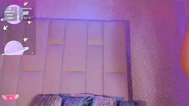 Snapshot of Summer_walkerr chatting on March 15, 12:45 pm Summer walkerr online show from March 15, 12:45 pm