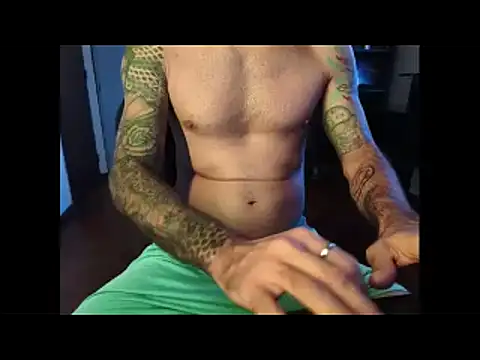 Snapshot of rumplstink chatting on February 6, 9:51 pm rumplstink online show from February 6, 9:51 pm