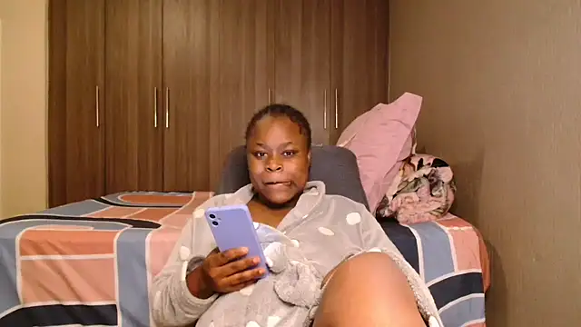 Snapshot of chocolete_candy chatting on July 3, 9:54 pm chocolete candy online show from July 3, 9:54 pm