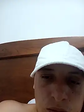 Snapshot of camilor131317 chatting on March 15, 5:57 am camilor131317 online show from March 15, 5:57 am