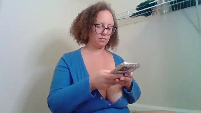 Paisleehaze online show from October 27, 1:31 am