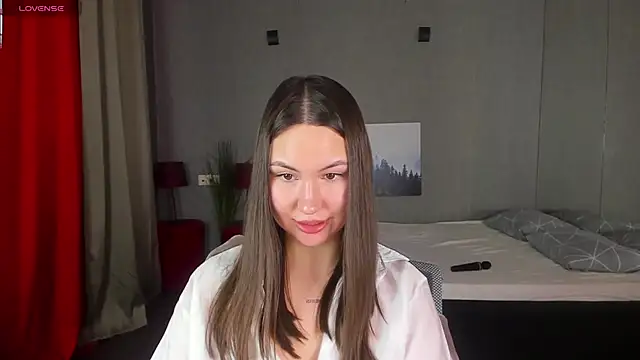 GIGI BENNET online show from February 18, 12:28 pm