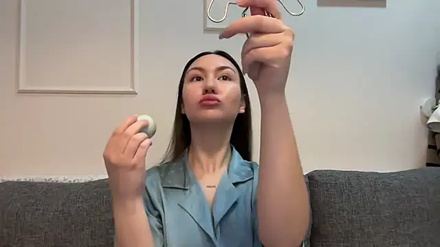 GIGI BENNET online show from March 3, 4:58 am