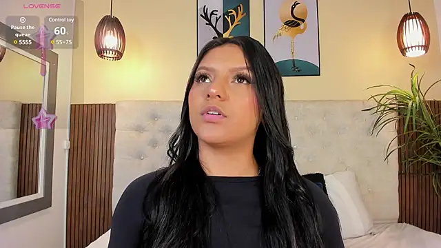 NicolleeEvanss online show from February 24, 12:05 pm