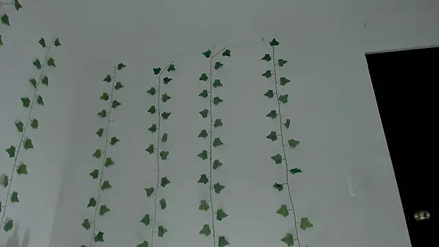 Snapshot of Miaa_Garcia chatting on February 10, 10:58 pm Miaa Garcia online show from February 10, 10:58 pm