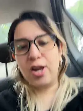 amooraaamoon online show from November 4, 11:53 am