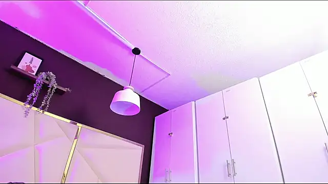 April bowie online show from January 17, 11:37 am