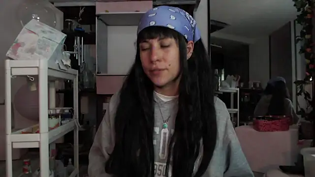 Hellen dumont online show from March 19, 12:25 am