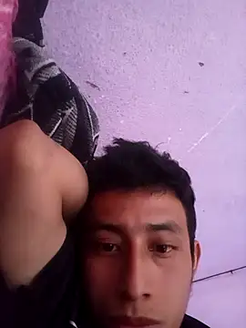 Flaquito pitudo online show from November 15, 8:05 pm