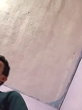 Flaquito pitudo online show from November 17, 1:22 am