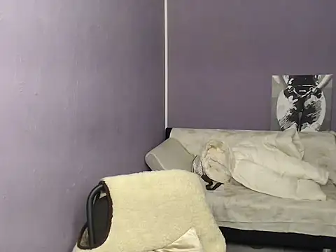 so shy online show from October 30, 7:21 am