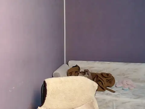 so shy online show from November 6, 8:15 am