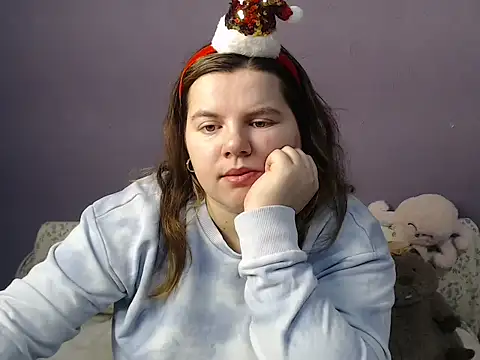 so shy online show from December 18, 7:47 am