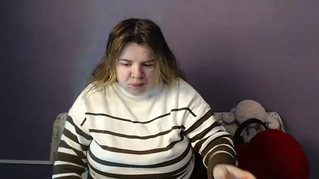 so shy online show from February 10, 7:23 am