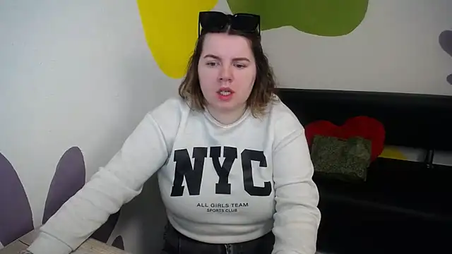 so shy online show from March 14, 7:58 am