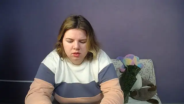 so shy online show from April 7, 6:25 am