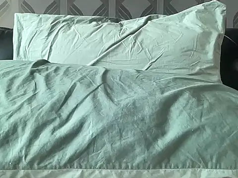 Goodgurldiana  online show from December 2, 2:17 am