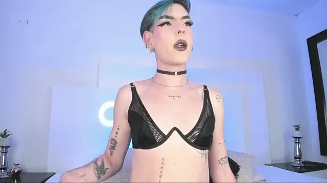 Snapshot of Ambar_Jhones chatting on December 19, 12:13 am Ambar Jhones online show from December 19, 12:13 am